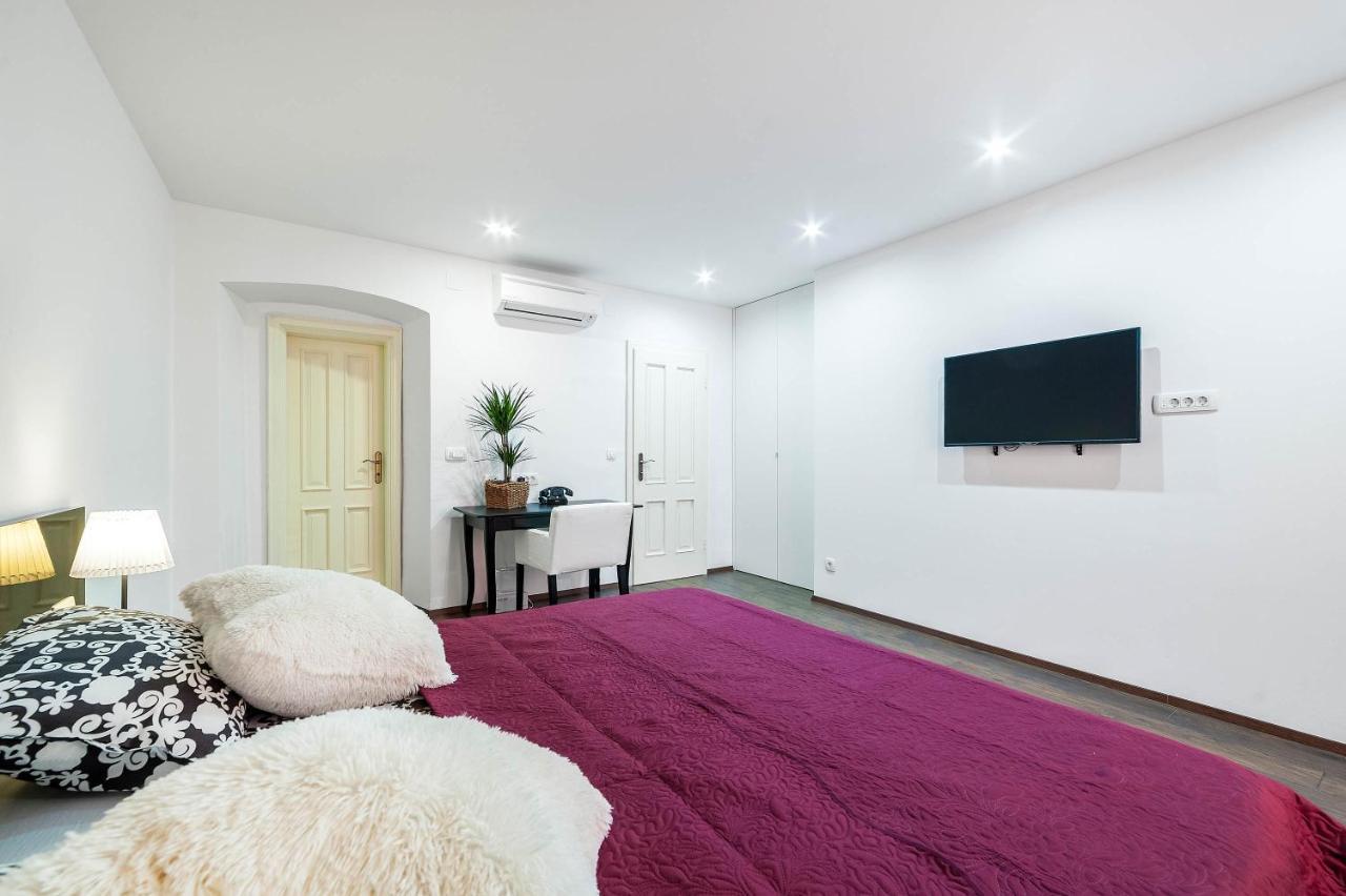 Aparment Lila Διαμέρισμα Σίμπενικ Εξωτερικό φωτογραφία
